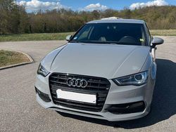 Grau Gebraucht 2016 Audi A3 S-Line Limousine | 18.300 € (Teuer)
