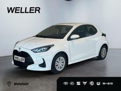 Weiss Gebraucht 2022 Toyota Yaris Comfort Kleinwagen | 13.990 € (Fairer Preis)