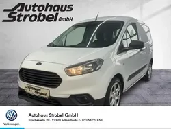 Blau Gebraucht 2019 Ford Tourneo Courier Trend Van / Kleinbus | 13.890 € (Fairer Preis)