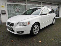 Weiß Gebraucht 2013 Volvo V50 Business Edition Kombi | 7.999 € (Fairer Preis)