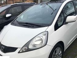 Weiß Gebraucht 2011 Honda Jazz Exclusive Kleinwagen | 7.500 € (Etwas zu teuer)