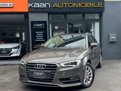Grau Gebraucht 2013 Audi A3 Sportback Attraction Limousine | 12.999 € (Fairer Preis)