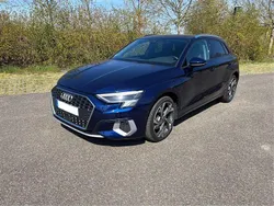 Blau Gebraucht 2020 Audi A3 Sportback e-tron Advanced Limousine | 24.500 € (Fairer Preis)