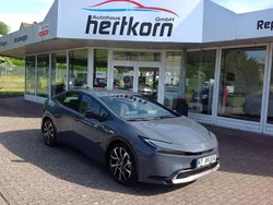 Ash metallic(1m2) Gebraucht 2023 Toyota Prius Plug-in Hybrid Executive Kleinwagen | 37.989 € (Fairer Preis)