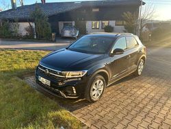 Schwarz Gebraucht 2024 VW T-Roc R-line SUV | 28.300 € (Fairer Preis)