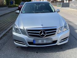 Silber Gebraucht 2010 Mercedes E250 Avantgarde Limousine | 9.500 € (Etwas zu teuer)