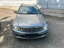 Silber Gebraucht 2008 Mercedes C220 Kombi | 2.250 €