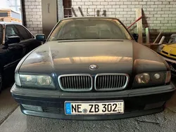 Blau Gebraucht 1996 BMW 740 Limousine | 9.999 € (Teuer)