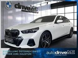 Weiß Gebraucht 2024 BMW i5 M Sport Limousine | 57.500 € (Guter Preis)