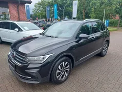 Schwarz Gebraucht 2022 VW Tiguan Active SUV | 28.990 € (Superpreis)