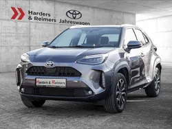 Grau Gebraucht 2023 Toyota Yaris Cross Style SUV | 27.880 € (Fairer Preis)
