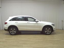 Weiss Gebraucht 2021 Mercedes GLC220 SUV | 24.490 € (Guter Preis)