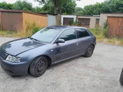 Schwarz Gebraucht 2001 Audi A3 Attraction Limousine | 1.000 € (Guter Preis)