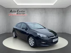 Schwarz Gebraucht 2015 Opel Astra Style Limousine | 6.890 € (Etwas zu teuer)