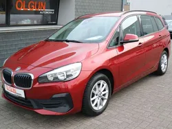 Flamencorot Gebraucht 2018 BMW 216 Van / Kleinbus | 11.990 € (Guter Preis)