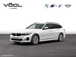 Mineralweiß Gebraucht 2023 BMW 320 Kombi | 29.890 € (Fairer Preis)