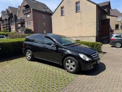 Schwarz Gebraucht 2007 Mercedes R350 Van / Kleinbus | 5.650 € (Fairer Preis)