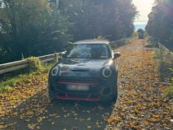 Grau Gebraucht 2020 Mini Cooper Kleinwagen | 36.500 €