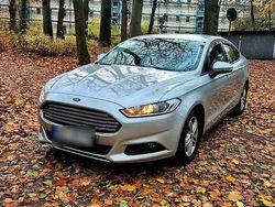 Silber Gebraucht 2015 Ford Mondeo Limousine | 9.900 € (Guter Preis)