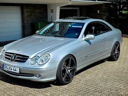 Silber Gebraucht 2002 Mercedes CLK320 Avantgarde Coupé | 7.600 € (Teuer)