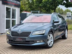 Grau Gebraucht 2017 Skoda Superb Style Kombi | 19.790 € (Fairer Preis)