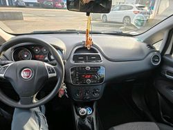 Weiß Gebraucht 2014 Fiat Grande Punto Kleinwagen | 4.000 € (Teuer)