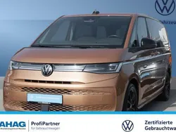 Braun Gebraucht 2022 VW Multivan Style Van / Kleinbus | 54.950 € (Etwas zu teuer)