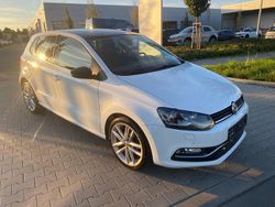 Weiß Gebraucht 2017 VW Polo Highline Limousine | 7.999 € (Fairer Preis)