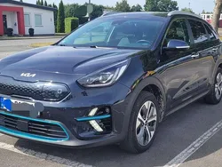 Blau Gebraucht 2021 Kia e-Niro Spirit SUV | 19.900 € (Guter Preis)