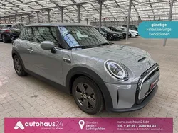 Grau Gebraucht 2022 Mini Cooper SE Essential Kleinwagen | 16.590 € (Guter Preis)