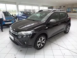 Schwarz Gebraucht 2023 Dacia Sandero Expression Kleinwagen | 18.990 € (Fairer Preis)
