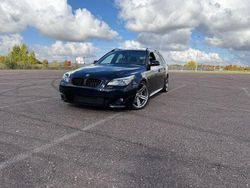 Schwarz Gebraucht 2007 BMW 550 Performance Kombi | 15.900 € (Teuer)