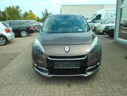 Gebraucht 2013 Renault Scénic III Luxe Van / Kleinbus | 3.950 € (Guter Preis)