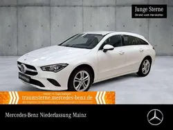 Polarweiß Gebraucht 2023 Mercedes CLA250 Progressive Limousine | 34.990 € (Guter Preis)
