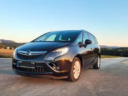Schwarz Gebraucht 2015 Opel Zafira Tourer Style Van / Kleinbus | 9.300 € (Fairer Preis)