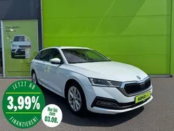 Weiß Gebraucht 2022 Skoda Octavia Style Kombi | 21.900 € (Fairer Preis)