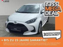 Weiss Gebraucht 2022 Toyota Matrix Comfort Kleinwagen | 12.480 €
