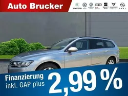 Silber Gebraucht 2022 VW Passat Conceptline Kombi | 23.660 € (Guter Preis)