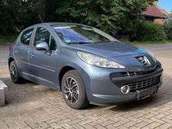 Grau Gebraucht 2008 Peugeot 207 Sport Limousine | 1.990 € (Fairer Preis)