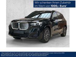 Schwarz Neu 2025 BMW iX1 M Sport SUV | 52.000 € (Guter Preis)