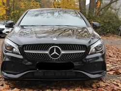 Schwarz Gebraucht 2016 Mercedes CLA200 Shooting Brake AMG line Kombi | 12.700 € (Fairer Preis)