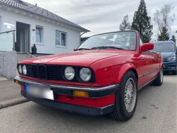Rot Gebraucht 1990 BMW 320 Cabriolet Sport Line Cabrio | 11.750 €