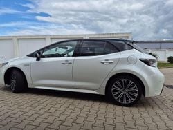 Weiß Gebraucht 2020 Toyota Corolla Club Limousine | 22.700 € (Fairer Preis)