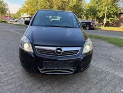 Schwarz Gebraucht 2011 Opel Zafira Design Edition Van / Kleinbus | 3.250 € (Guter Preis)