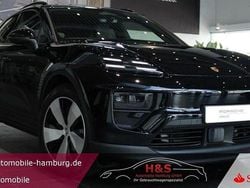Schwarz Gebraucht 2025 Porsche Macan 4 Electric SUV | 80.900 €