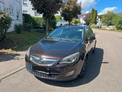 Braun Gebraucht 2012 Opel Astra Limousine | 3.500 € (Guter Preis)