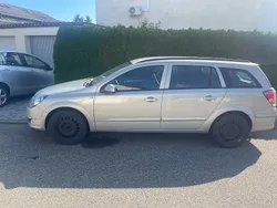 Silber Gebraucht 2005 Opel Astra Kombi | 700 € (Guter Preis)