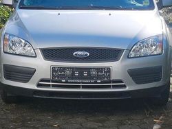 Silber Gebraucht 2007 Ford Focus Style Limousine | 5.600 € (Teuer)