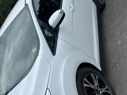 Weiß Gebraucht 2016 Ford C-MAX Van / Kleinbus | 4.250 € (Superpreis)