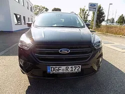 Iridiumschwarz Gebraucht 2018 Ford Kuga ST-Line SUV | 24.200 €